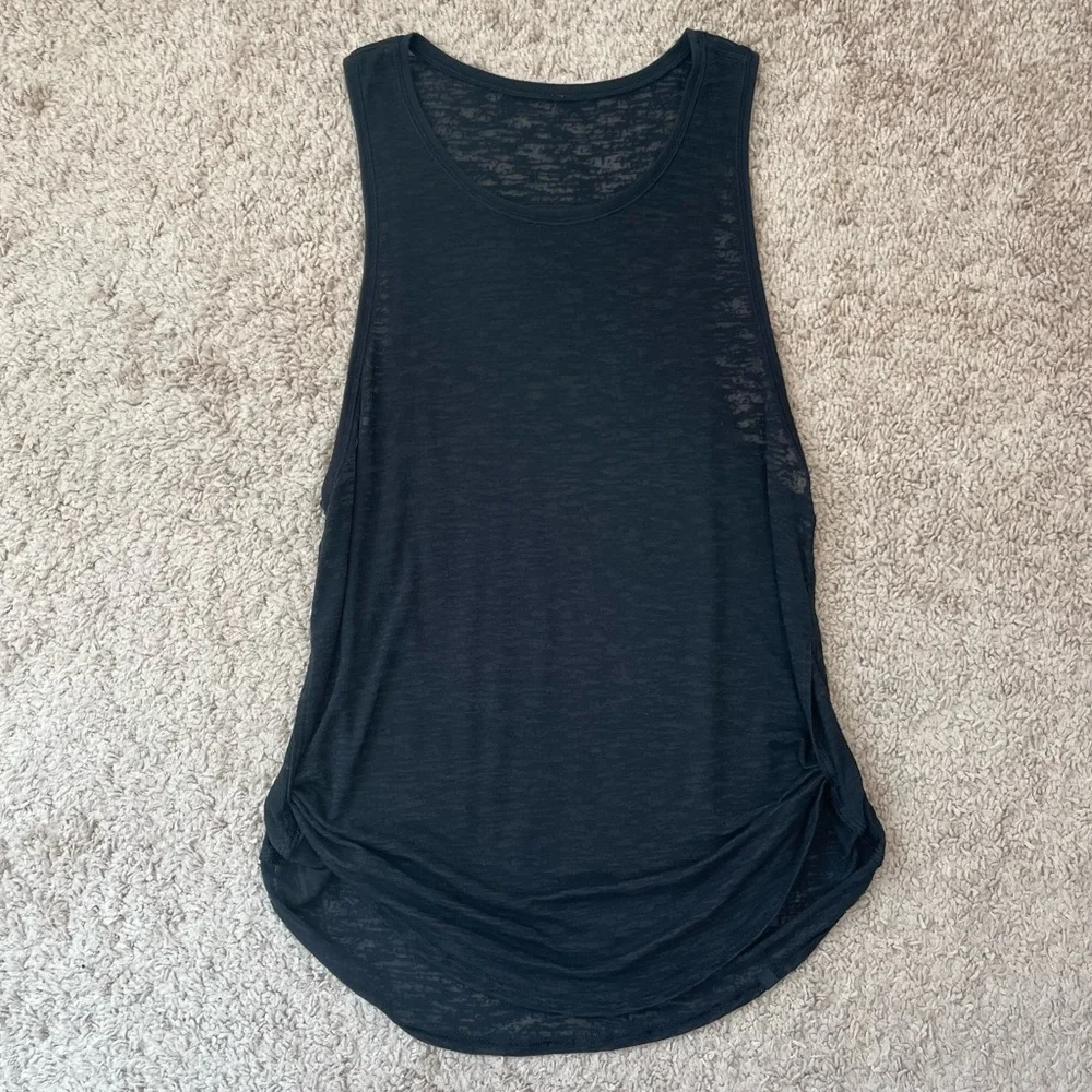 lululemon athletica fabric hem not